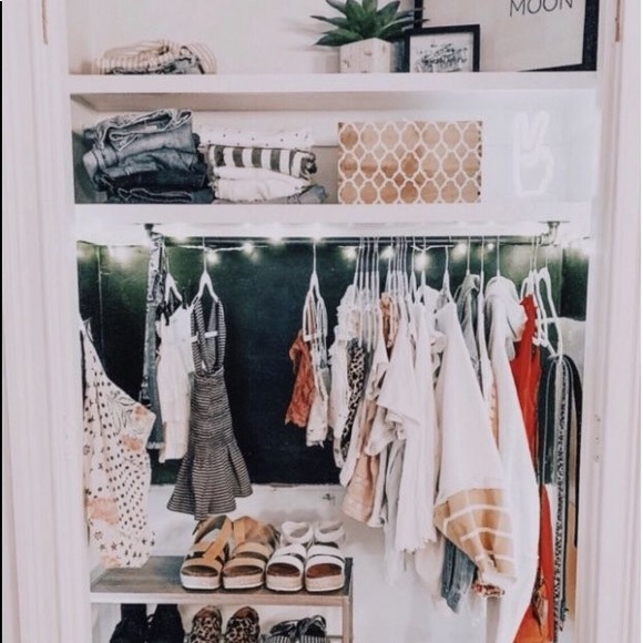 Meet your Posher, Dianna - Picture 1 of 1